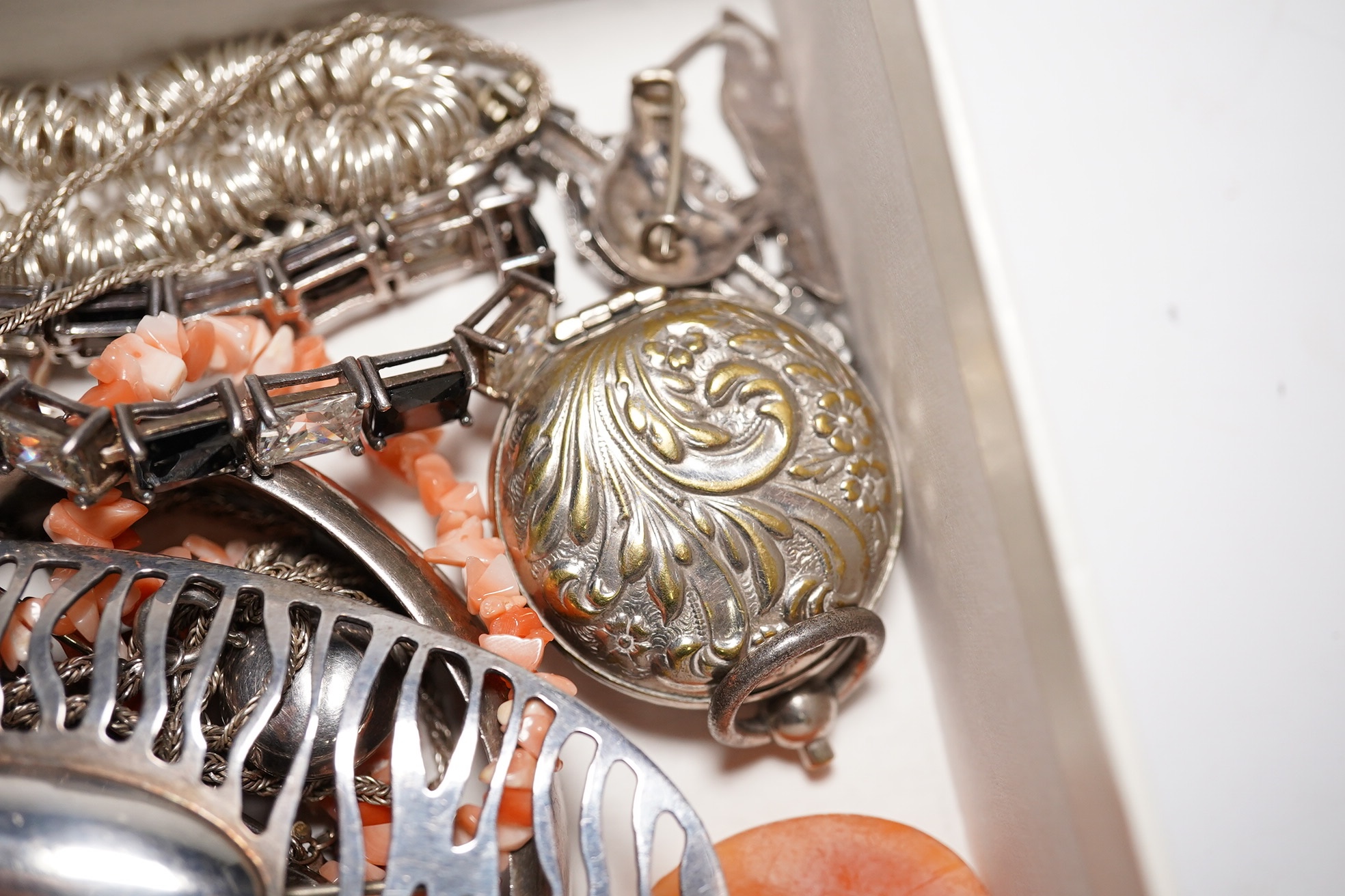 Assorted silver and jewellery including hinged bangle, pendants, brooches etc. Condition - poor to fair